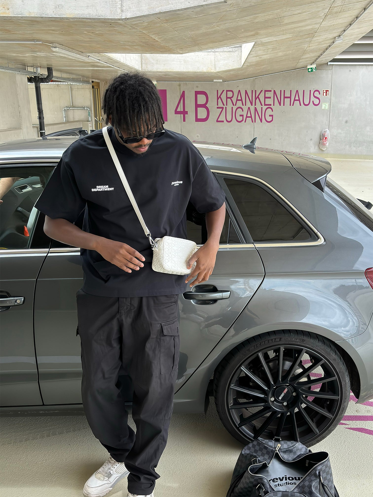 Dream Department Tee Schwarz