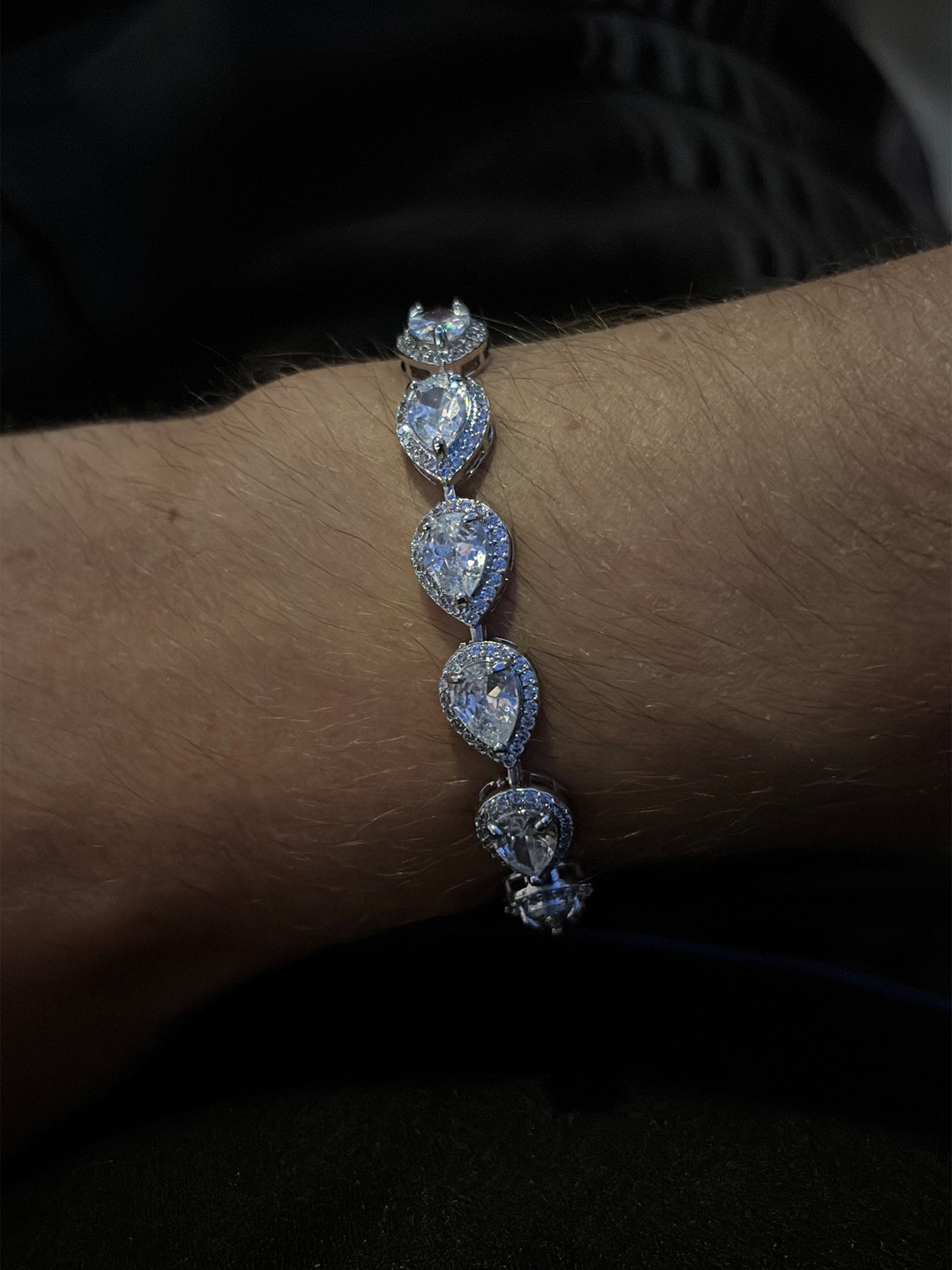 Teardrop Armband